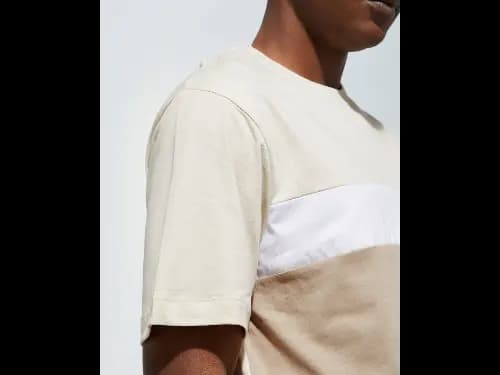 Men Printed Regular Fit Round-Neck T-Shirt (3)