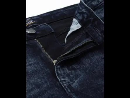 Heavy-Wash Slim Fit Jeans (3)