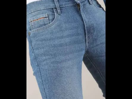 Men Lightly Washed Slim Fit Jeans (3)
