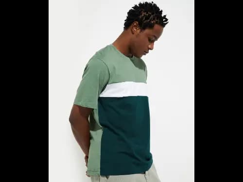 Men Printed Regular Fit Round-Neck T-Shirt (3)