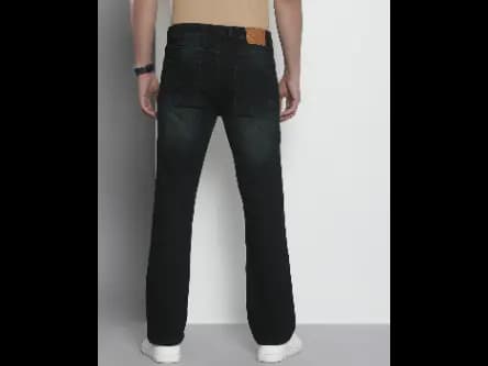 Lightly Washed Slim Fit Jeans (4)
