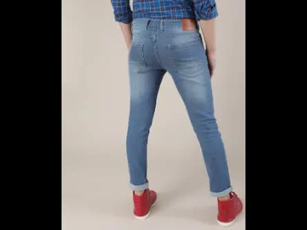 Men Lightly Washed Slim Fit Jeans (4)