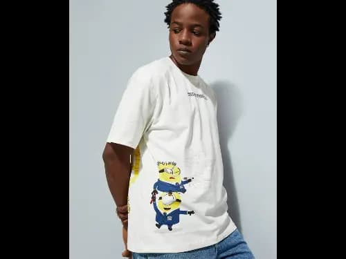 Men Printed Regular Fit Round-Neck T-Shirt (2)