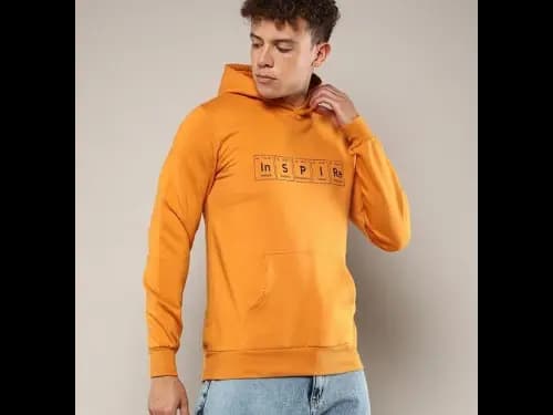 Men Typographic Print Regular Fit Sweatshirt