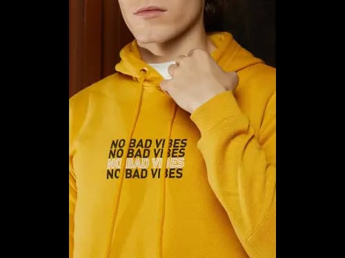 Men Typographic Hooded Sweatshirt (2)