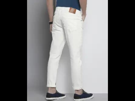 Mid-Rise Carrot Fit Jeans (5)
