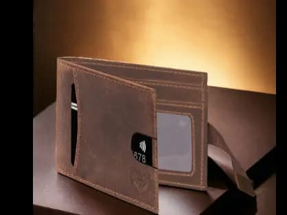 Bi-Fold Wallet with Embossed Logo (2)