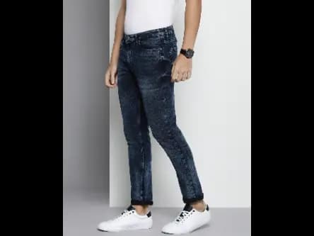 Heavy-Wash Slim Fit Jeans (2)