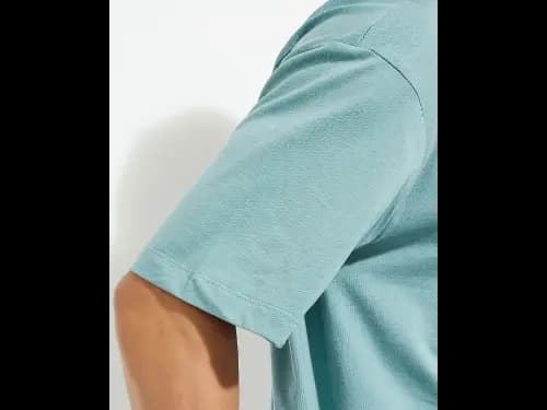 Men Oversized Crew-Neck T-Shirt with Patch Pocket (2)