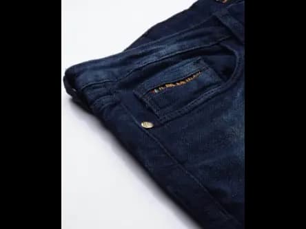 Mid-Wash Carrot Fit Jeans (4)