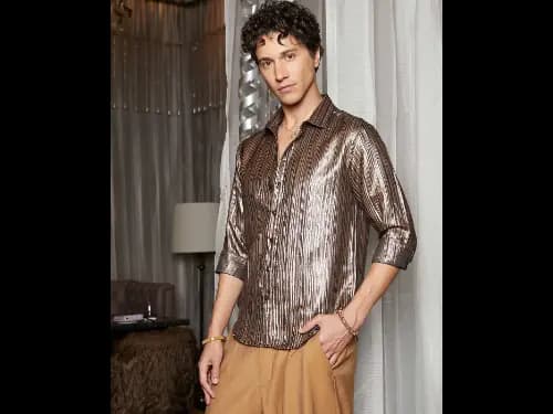 Men Regular Fit Shirt with Spread Collar (2)