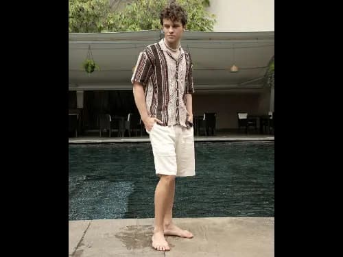 Men Striped Oversized Fit Shirt (3)