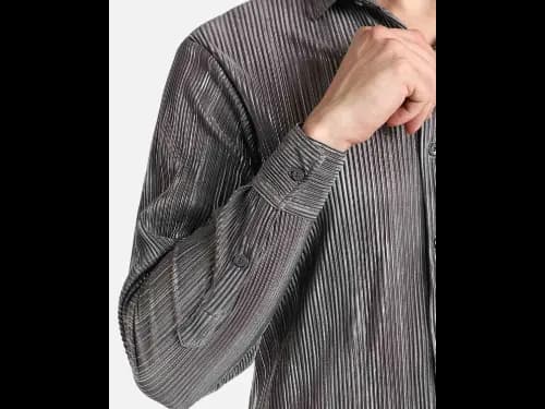 Men Regular Fit Shirt with Spread Collar (2)