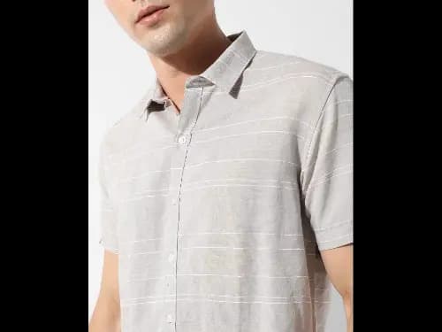 Striped Shirt with Spread Collar (3)