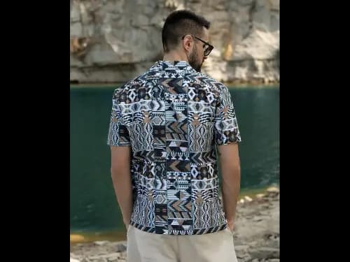 Men Printed Regular Fit Shirt with Spread Collar (3)