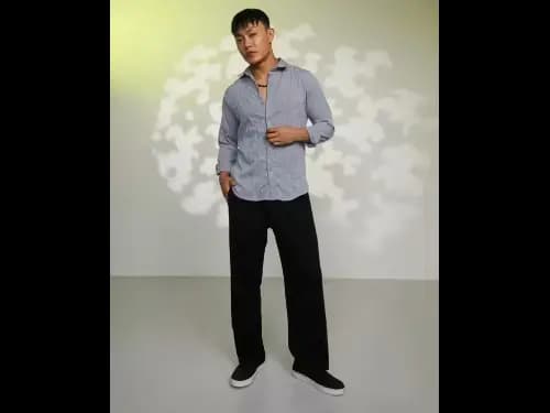 Men Regular Fit Spread-Collar Shirt (2)
