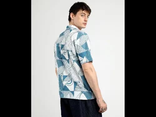 Men Geometric Print Regular Fit Shirt with Cuban Collar (2)
