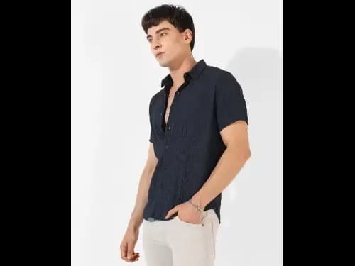 Short-Sleeves Shirt with Spread Collar