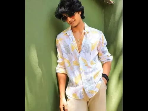 Men Printed Regular Fit Shirt