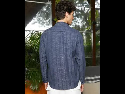Men Regular Fit Shirt with Spread Collar (4)