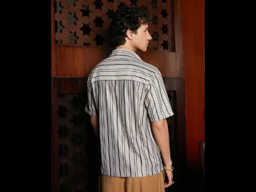 Men Striped Regular Fit Shirt with Spread Collar (4)