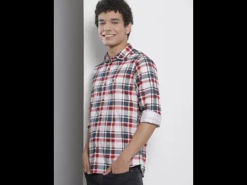 Men White & Red Checked Pure Cotton Casual Shirt (2)