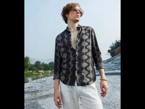 Men Graphic Regular Fit Shirt