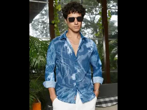 Men Regular Fit Shirt with Spread Collar (2)