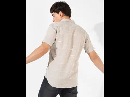 Striped Shirt with Spread Collar (4)