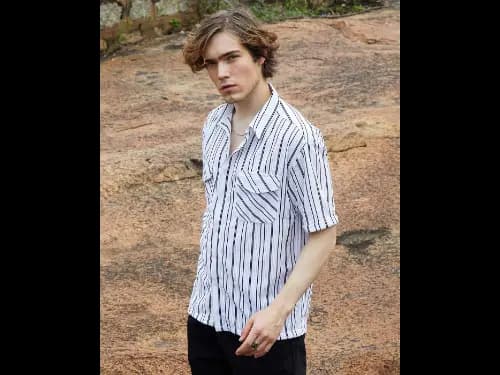 Men Stripes Oversized Fit Shirt (2)