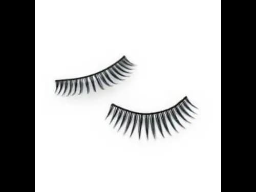 Styling Eyelashes 1218