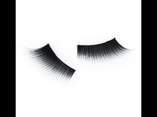 Styling Eyelashes 1544