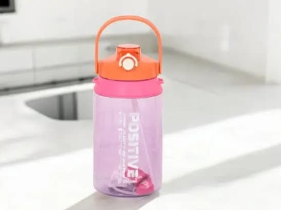 Kids and adults water bottles (3)