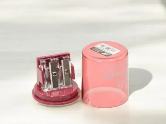 Pencil sharpener for kid's stationary (2)