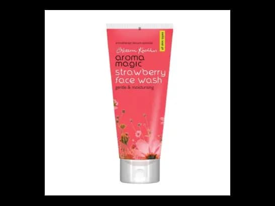 Aroma Magic Strawberry Face Wash Gentle & Moisturising For All Skin Types (100ml) (2)