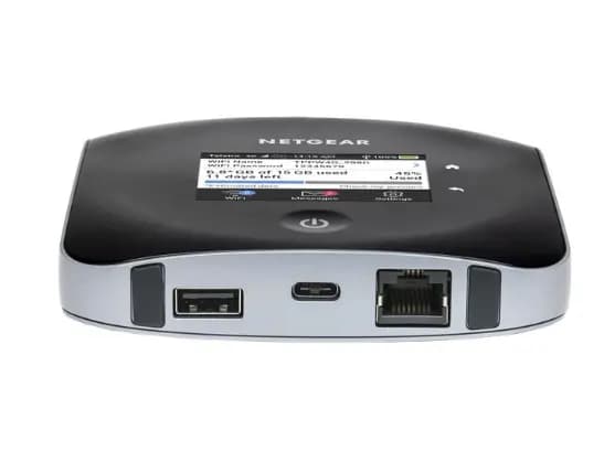 NETGEAR NIGHTHAWK M2 4G  POCKET ROUTER (4)