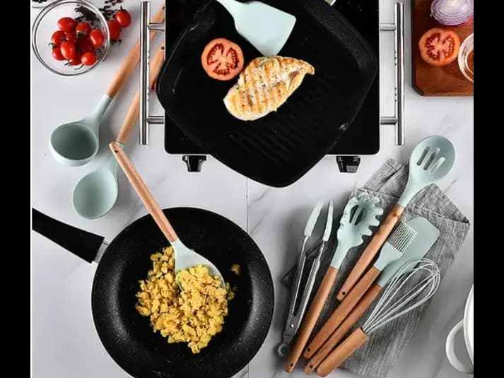 12 PCS Silicone Cooking Tools with Wood Handle / Spoons & Other Accessories (6)