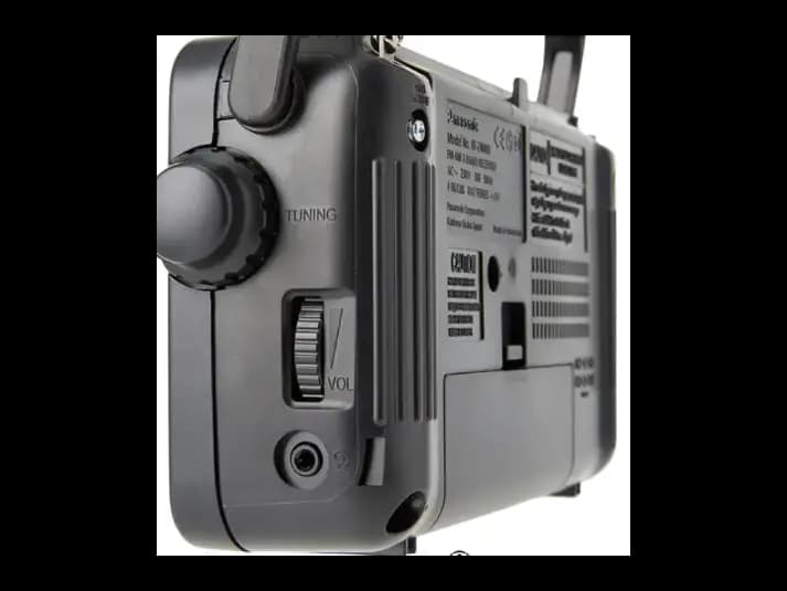 Panasonic RF-2400DEG Portable Radio FM (3)