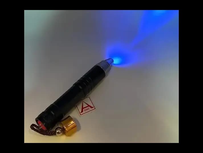 3 in 1 Gem Stone Torch (5)