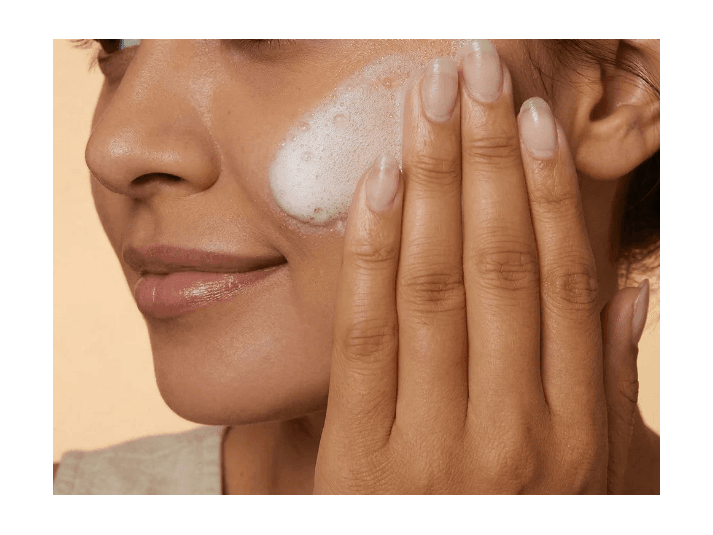 Cerave Hydrating Cream-to-Foam Cleanser 355ml (3)