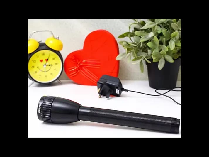Geepas Rechargeable Waterproof Led Flashlight – GFL3894N (3)