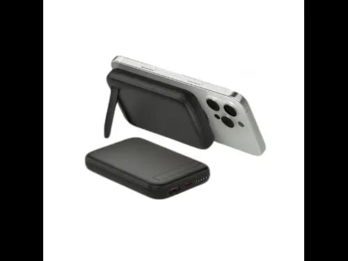 WiWU P064 22.5W 10000mAh Classic Stand Wireless Power Bank (2)