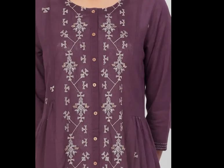Women Ethnic Motifs Embroidered Thread Work Kurta (4)