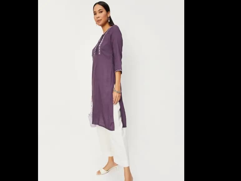 Ethnic Motifs Yoke Design Round Neck Straight Kurta (4)