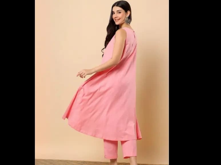 Round Neck Sleeveless Kurta With Trousers (3)