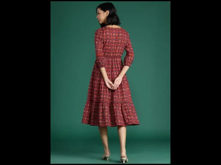 Ethnic Motifs Print Tie-Up Neck Puff Sleeve Pure Cotton Fit & Flare Midi Dress (4)