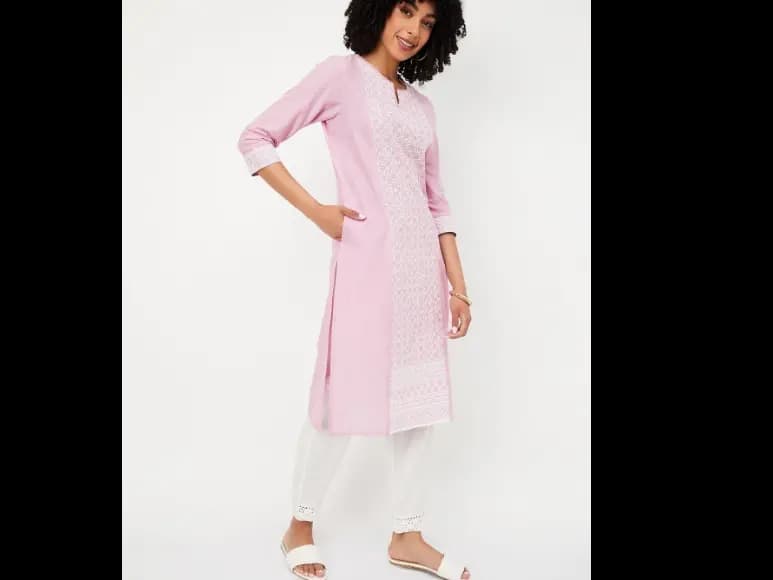 Floral Embroidered Notch Neck Chikankari Cotton Straight Kurta (3)