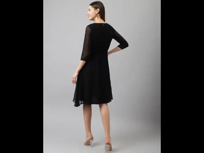 Round-Neck Fit & Flare Dress (4)