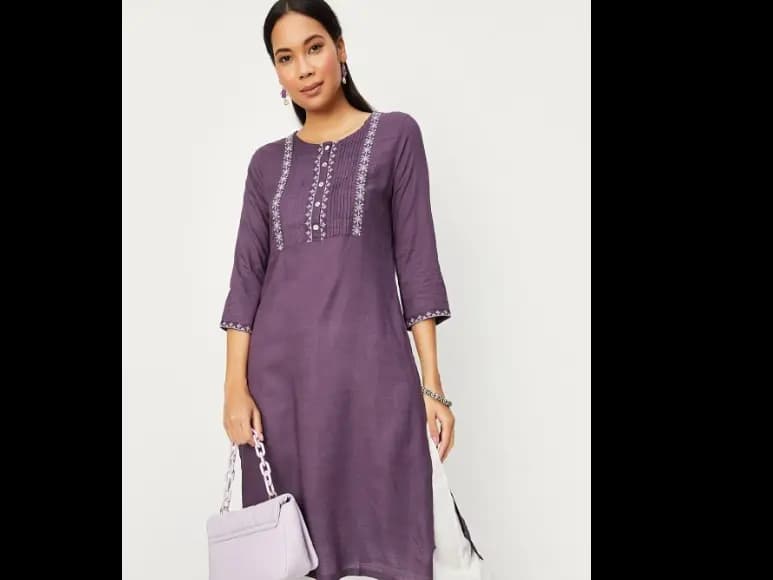 Ethnic Motifs Yoke Design Round Neck Straight Kurta (3)