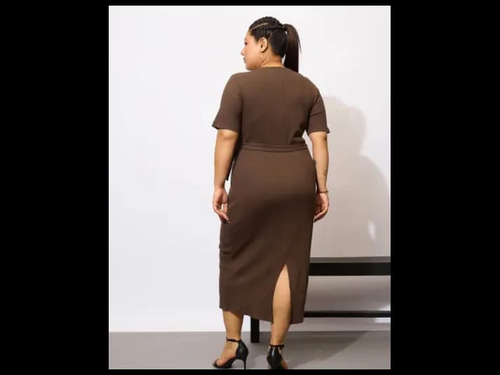 Plus Size Sheath Midi Dress (3)